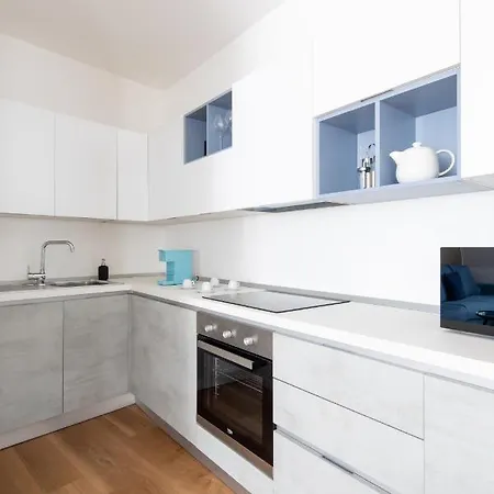Vis A Vis Apartments Trieste Esterno foto